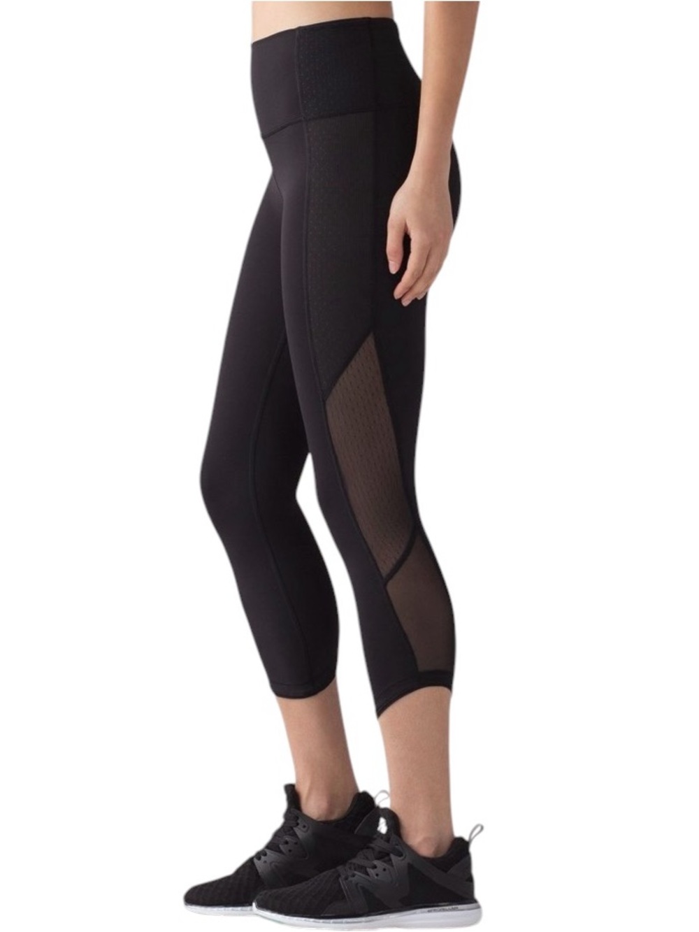 Lululemon Body Con Crop Leggings Black size 12 Mesh Side Panels